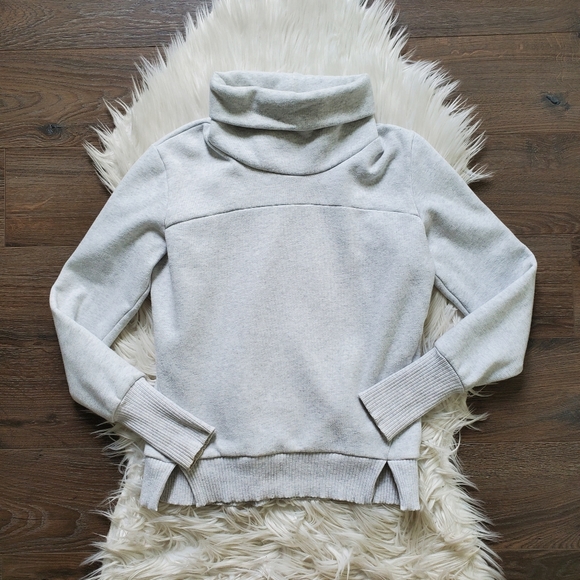 Alo Yoga Light Gray Haze Turtleneck Sweatshirt - Picture 2 of 4